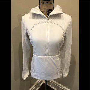 Lululemon light weight pull over Jacket